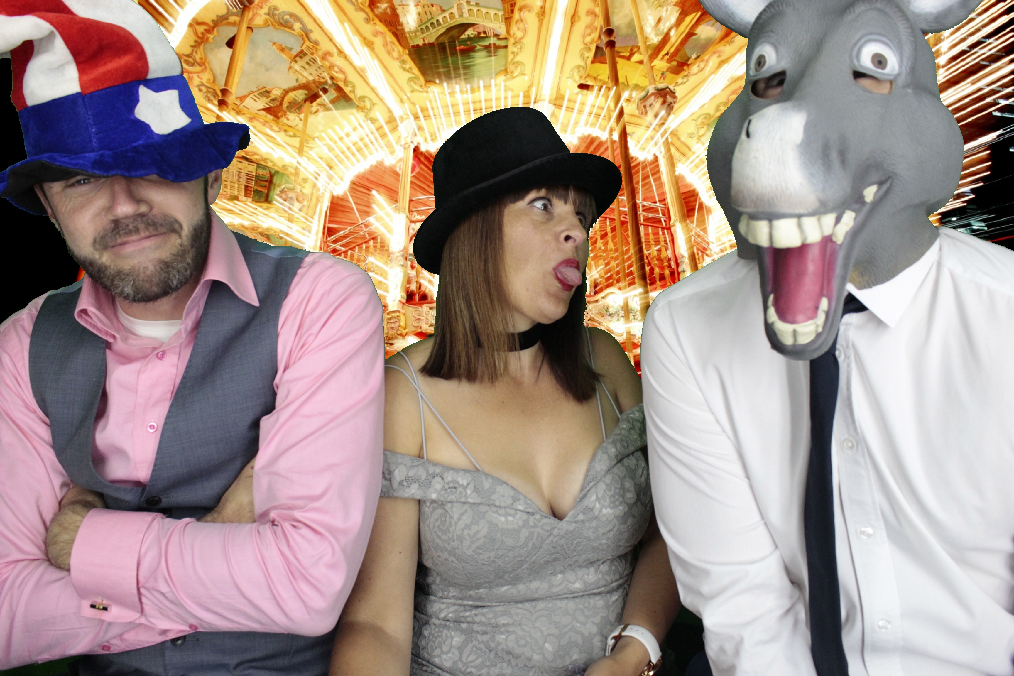 Mr & Mrs Brooks | View more photos from the event at gallery.myphotoboothexperience.co.uk/u/MyPhotoBoothExperienceLtd/Mr-Mrs-Brooks